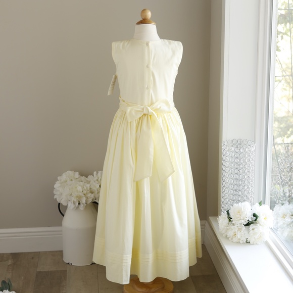 Strasburg Dress Yellow Size 10 Smocked Embroidered Spring Special Occasion NWT - Picture 7 of 7